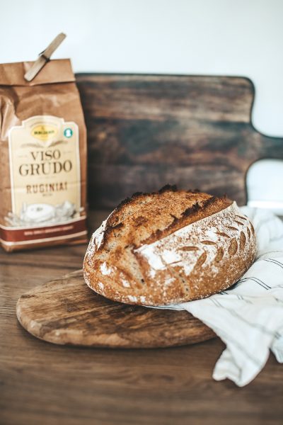 Sodri „sourdough" duona su natūraliu raugu