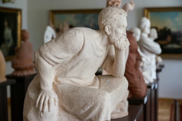 Oleksijaus Leonovo skulptūrų paroda Dvasios keliais