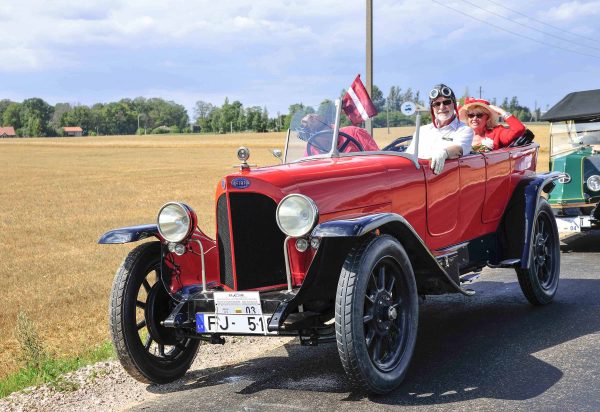 GERIAUSIAS SENOVINIS AUTOMOBILIS (pag. iki 1946 m.) – FIAT 510 S, pagamintas 1922 m. Savininkas – Janis Oskerko (Latvija). Ilonos Daubaraitės nuotr.