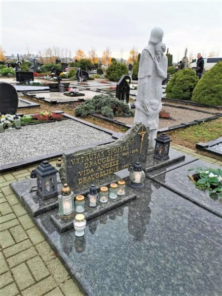 Aplankyti kapai Marijampolėje