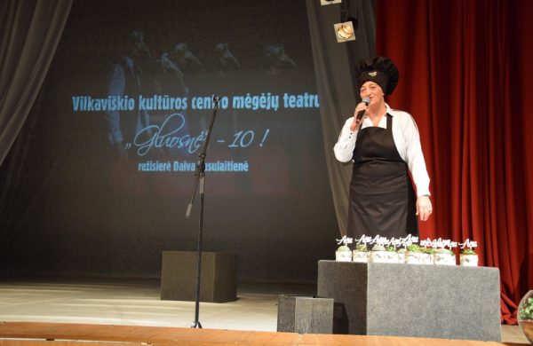 Vilkaviškio kultūros centro mėgėjų teatras Gluosnė