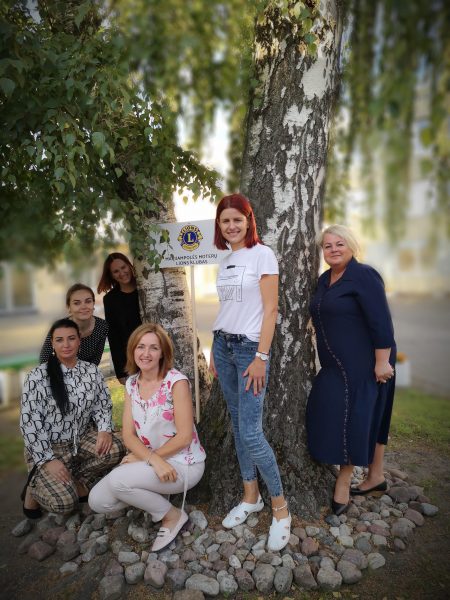 Marijampolės moterų LIONS klubas itin aktyviai ėmėsi pagalbos tėvams ir pedagogams dirbantiems su autizmo spektrosutrikimą turinčiais vaikais 2