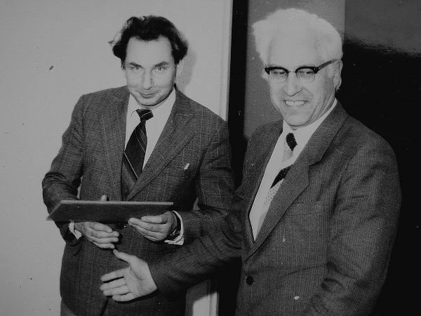 Garbės raštu, Mašinų gamintojų dienos proga, 1987metais apdovanojamas J. Augustaitis