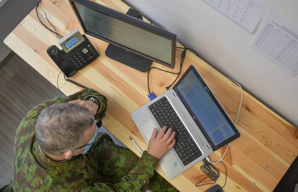 Karių savanorių darbo NVSC akimirka NVSC nuotr.
