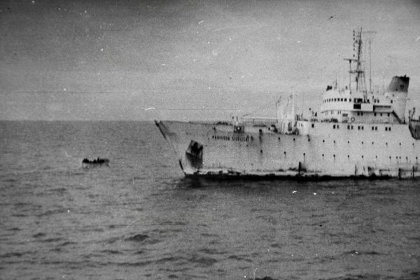 Mokslinis tiriamasis laivas „Nikolai Ostrovskij“