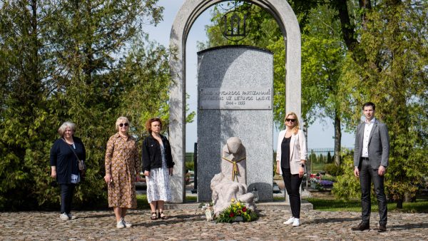 Partizanų pagerbimo, kariuomenės ir visuomenės vienybės diena Marijampolė