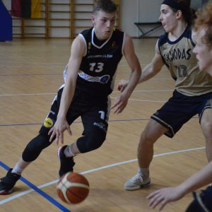 Marijampolės SC krepšininkai MKL u18 B diviziono 2-osios vietos laimėtoja