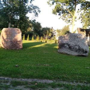 Akmenys, kuriuose bus iškaltos kraštiečių pavardės