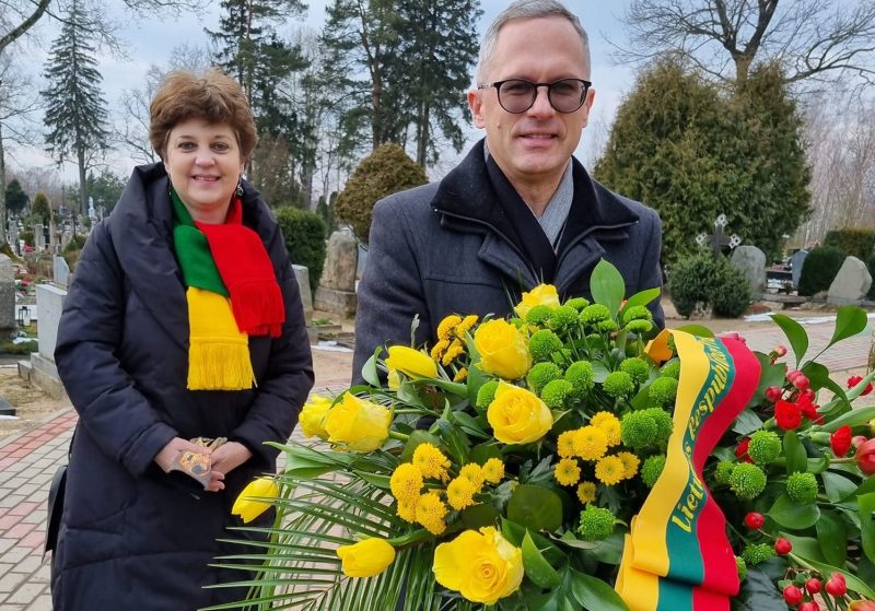 Kudirkos Naumiestyje – pagerbtas Vincas Kudirka ir regiono vėliavos įteikimas
