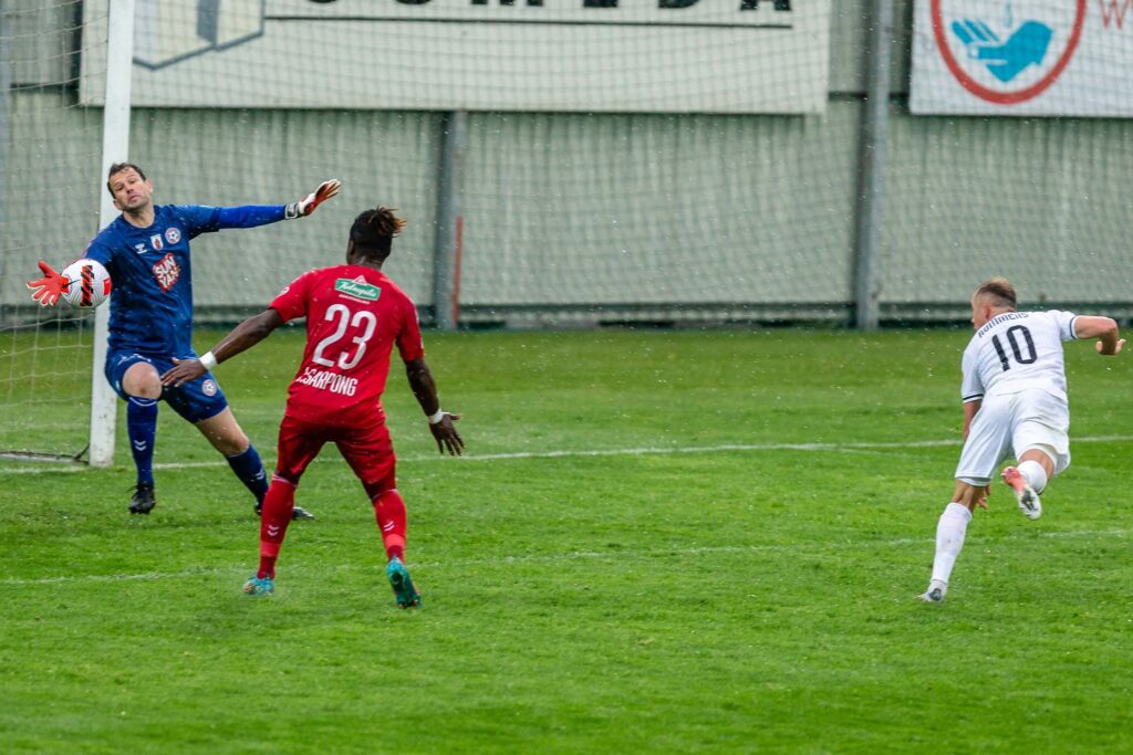Olivier Rommens įmuša išlyginamąjį įvartį su FK "Panevėžys"