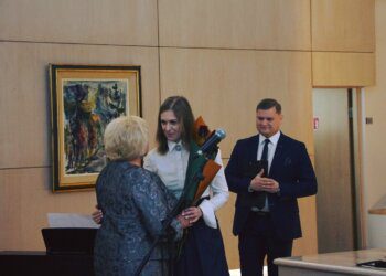 Apdovanoti nusipelnę Marijampolei asmenys