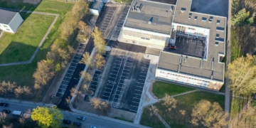 Automobilių stovėjimo aikšelė prie Pašešupio parko