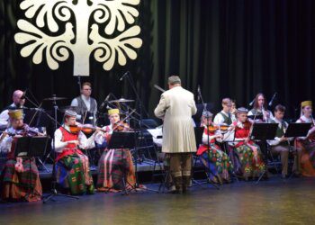 Šiandien Kultūros centre vyko Vilkaviškio muzikos mokyklos koncertas „DO RE MI. Žinutės vasarai“