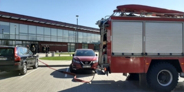 Gaisrininkų pratybos Vilkaviškio arenoje