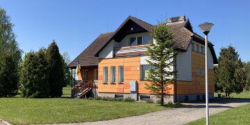 Ukrainos vėliava plėvesuoja ir Avikiluose