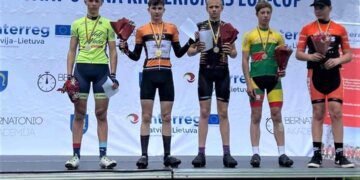 Jaunieji dviratininkai