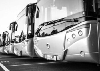 Viešojo transporto keleivių dėmesiui!