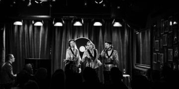 Kačių kiemelis: Swing – Jazz trio “Ditties” ir pritariančio Jazz trio koncertas „Estrada“