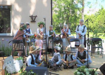 Baltų tikėjimo ištakas turinčios Sekminės