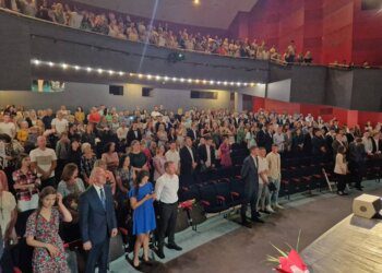 Sūduvos gimnazija išlydėjo 45-ąją abiturientų laidą
