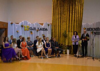 Vilkaviškio rajono abiturientams įteikti diplomai