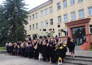 Marijampolės kolegijos diplomų įteikimo ceremonija