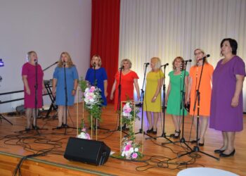 Kolektyvas „Aušrinė“ švenčia 15 metų kūrybinės veiklos jubiliejų