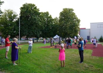 J. Totoraičio progimnazijos stadione pradėtas sveikatinimosi renginių ciklas