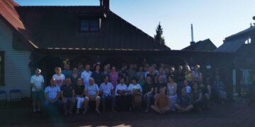 Vincento Kazimiero Svitojaus kaimo kapelos muziejuje lankėsi Vilniaus universiteto folkloro ansamblis