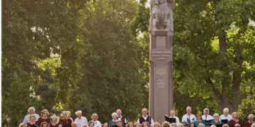 Europos stalinizmo ir nacizmo aukų atminimo bei Baltijos kelio diena paminėta tremtinių chorų...