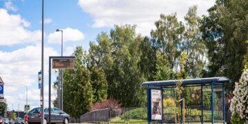 Marijampolė modernėja: pradėjo veikti pirmosios švieslentės autobusų stotelėse