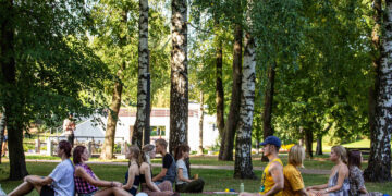 Atsipalaidavimo renginys Poezijos parke