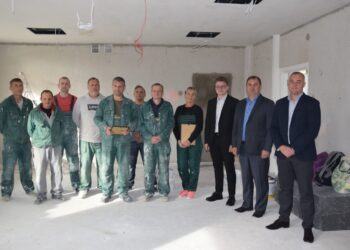 Pasveikinti statybų sektoriaus darbuotojai