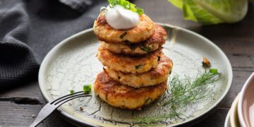 Sočiai vakarienei – vištienos, grikių ir daržovių kotletukai, kurie nekainuos nė 4 eurų