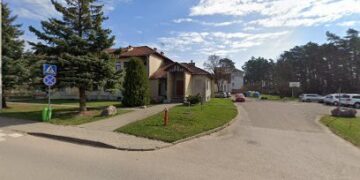 Lekėčių bendruomenės namai