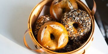 Niujorką užkariavęs užkandis gimė mūsų krašte: ko dar galima išmokti iš litvakų virtuvės