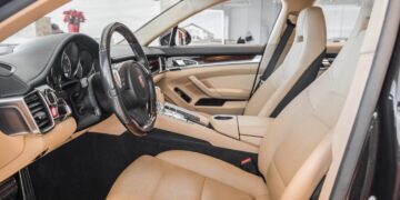 ,,Porsche Panamera 4"