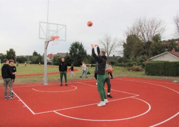 Sveikatinimosi renginys Petro Armino progimanzijos stadione