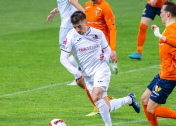 A lygos anonsas: į Marijampolę vėl atvysta „Banga“