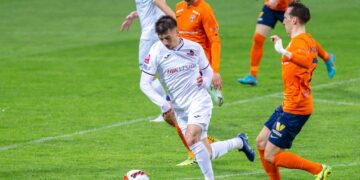 A lygos anonsas: į Marijampolę vėl atvysta „Banga“