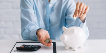 Elektros kaina Lietuvoje mažėja