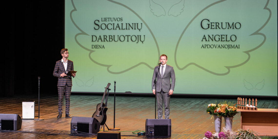 Socialiniams darbuotojams įteikti GERUMO ANGELAI