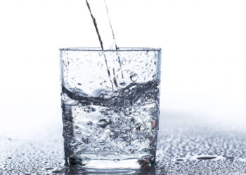 Gydytoja perspėja: kava ir arbata neatstoja vandens