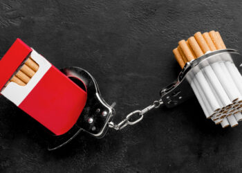 Vyriškiui kontrabandinių cigarečių paslėpti nepavyko