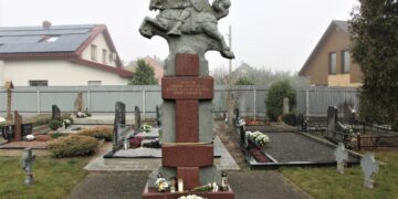 Aplankyti Marijampolei nusipelniusių asmenų kapai