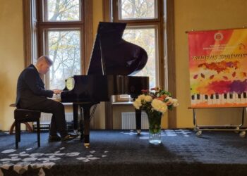 Gelgaudiškio dvare - VII respublikinis jaunųjų pianistų festivalis