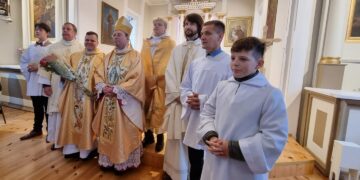 Jubiliejų šventė klebonas kun. Ričardas Kmitas