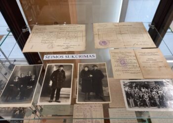 Kalvarijoje - paroda tremtiniui Juozui Astrui