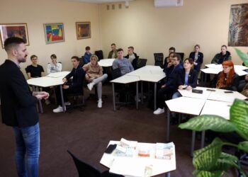 Kazlų Rūdoje vyko susitikimas su lektoriumi Laurynu Puidoku