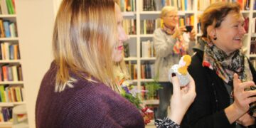 Neįgaliuosius vienijančių organizacijų renginiuose įspūdingos muilo gėlių puokštės ir veiklos apžvalgos